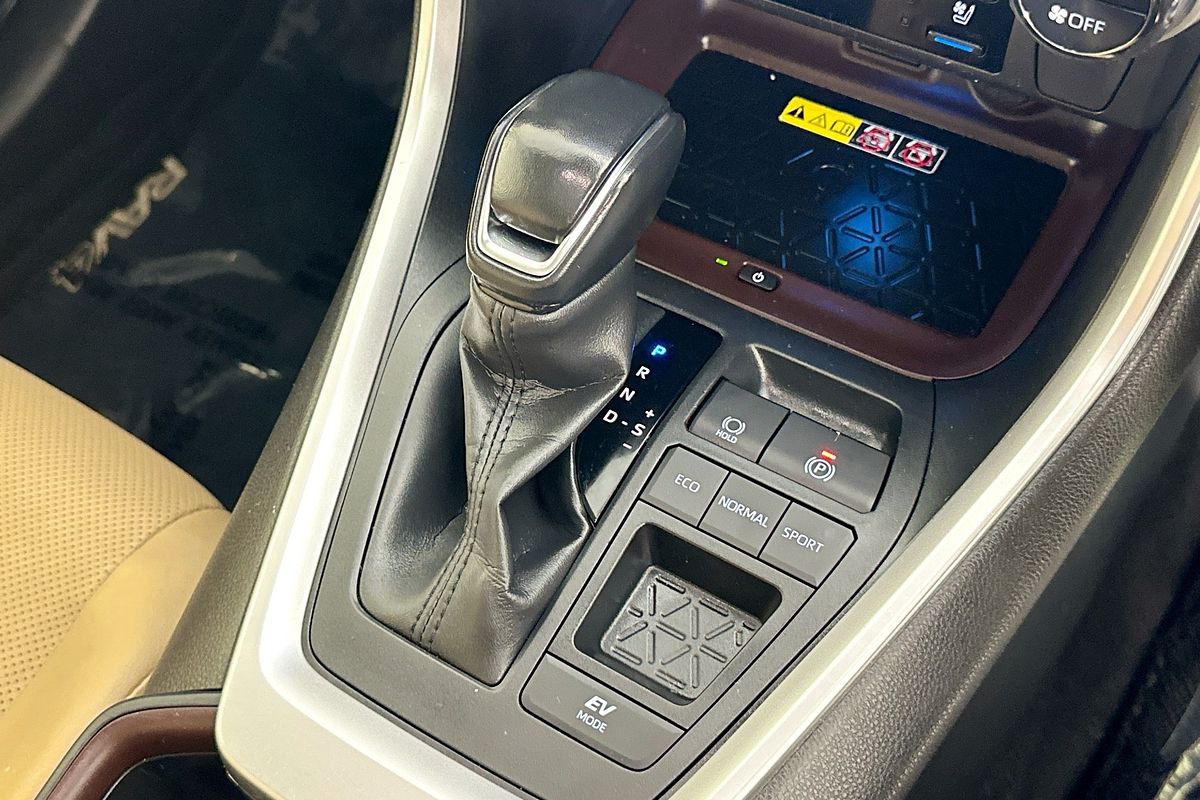 2023 Toyota RAV4 CRUISER (2WD) HYBRID AXAH52R