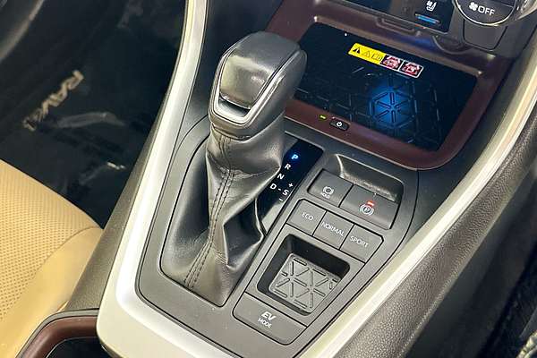 2023 Toyota RAV4 CRUISER (2WD) HYBRID AXAH52R