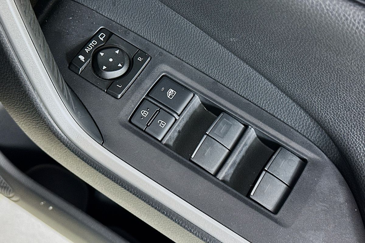 2024 Toyota RAV4 CRUISER (2WD) HYBRID AXAH52R