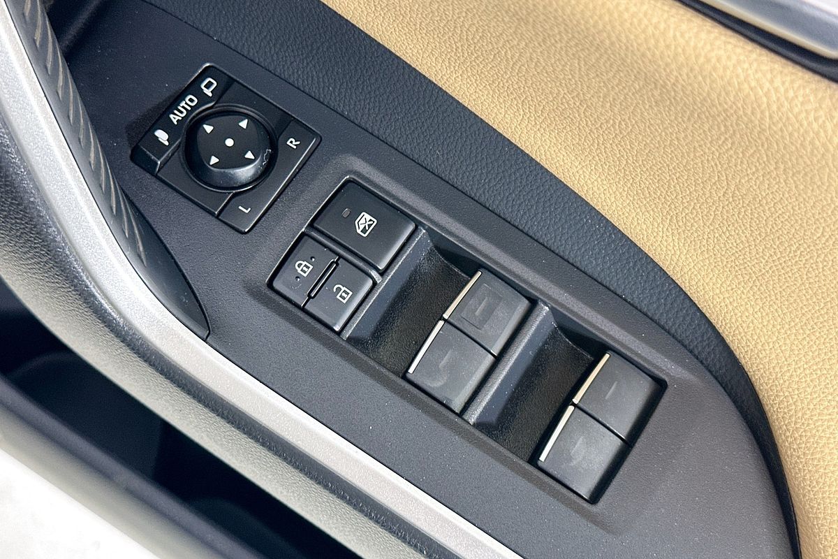 2023 Toyota RAV4 CRUISER (2WD) HYBRID AXAH52R