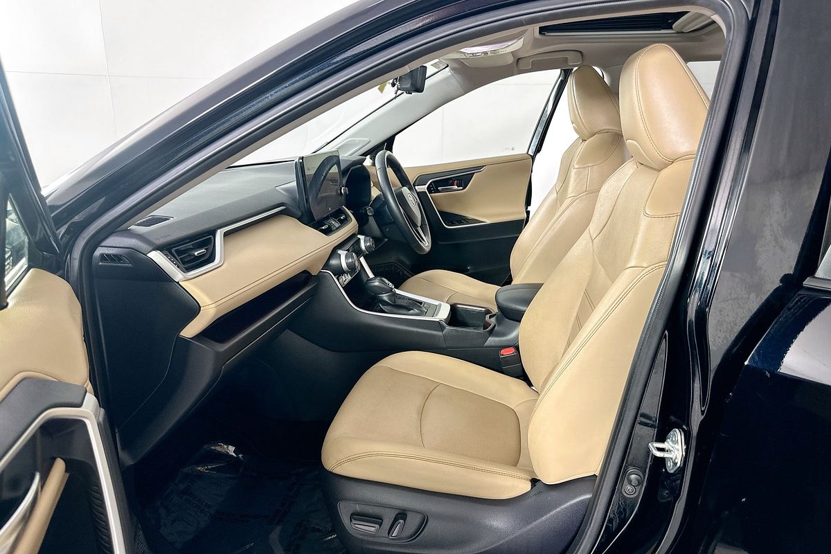 2023 Toyota RAV4 CRUISER (2WD) HYBRID AXAH52R