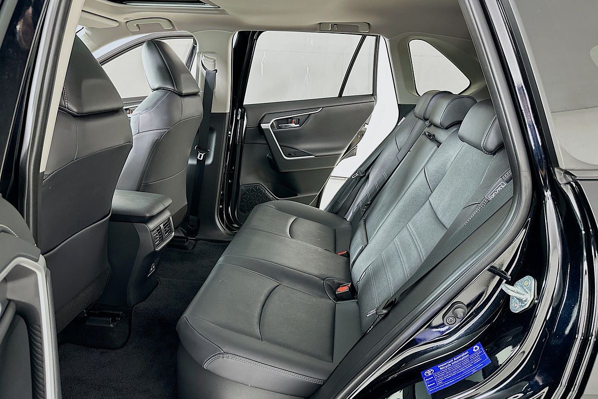 2024 Toyota RAV4 CRUISER (2WD) HYBRID AXAH52R