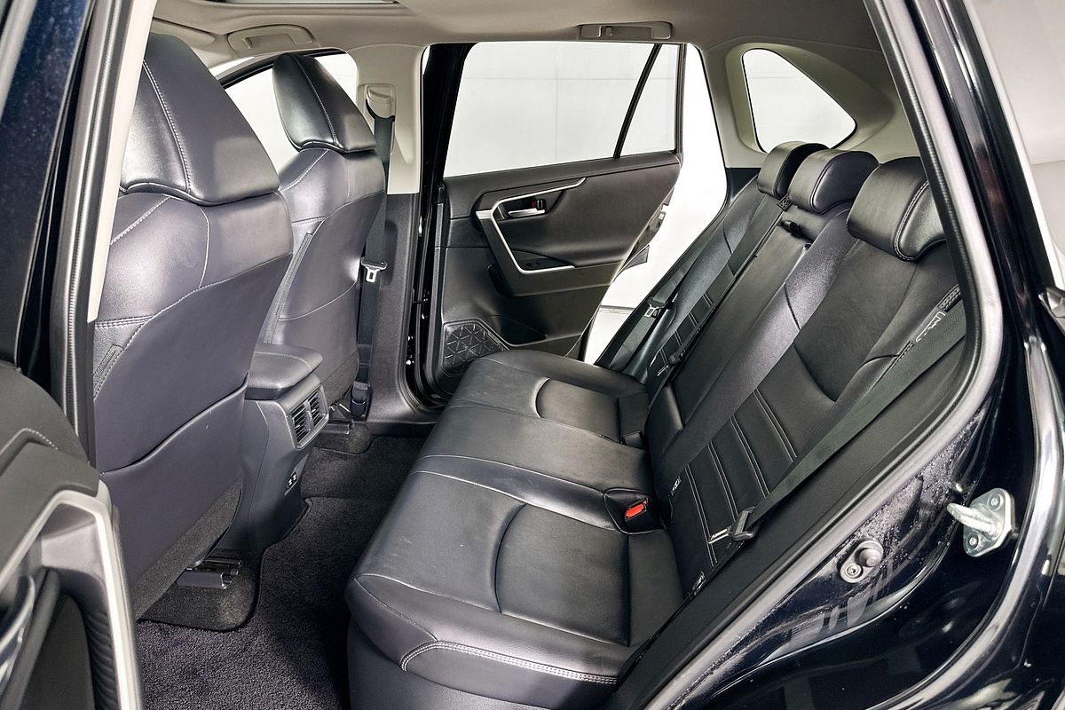 2021 Toyota RAV4 CRUISER (2WD) HYBRID AXAH52R