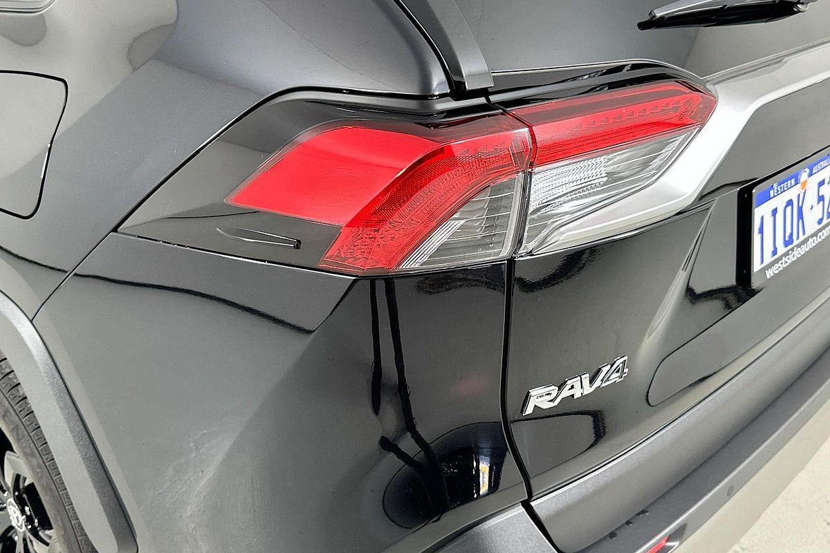 2024 Toyota RAV4 CRUISER (2WD) HYBRID AXAH52R