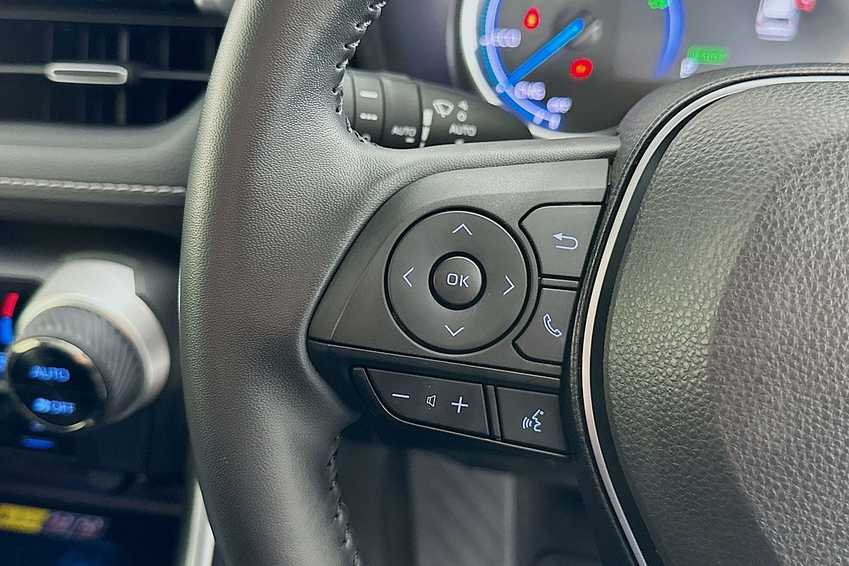 2022 Toyota RAV4 CRUISER (2WD) HYBRID AXAH52R