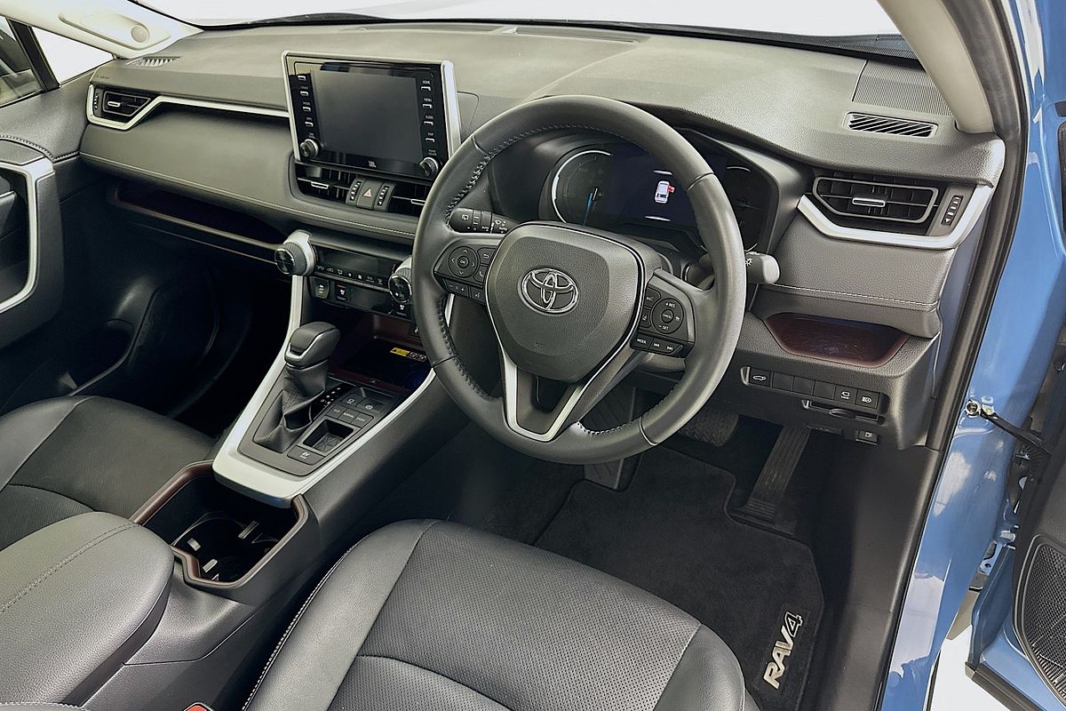 2022 Toyota RAV4 CRUISER (2WD) HYBRID AXAH52R