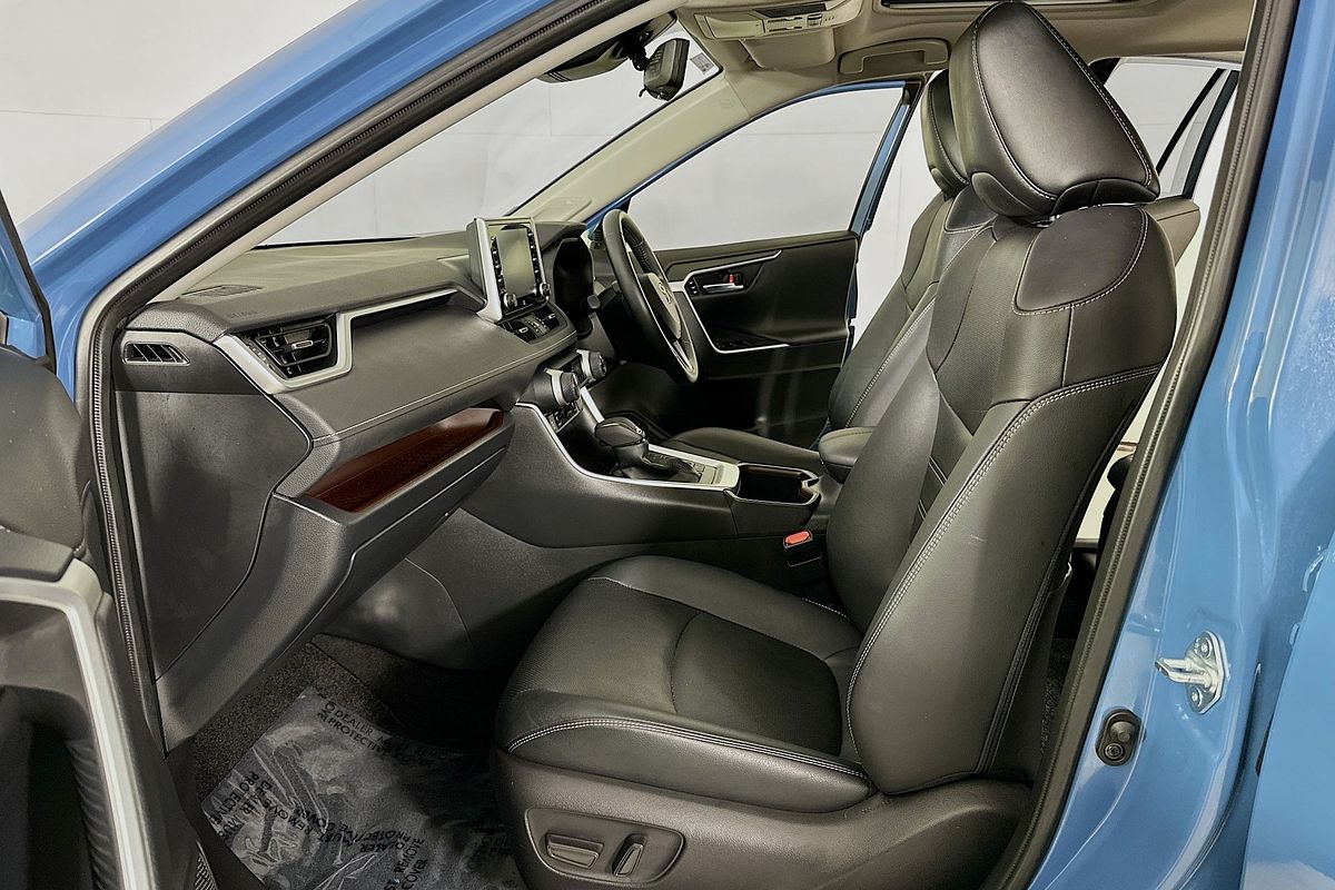 2022 Toyota RAV4 CRUISER (2WD) HYBRID AXAH52R