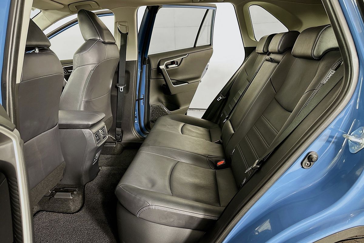 2022 Toyota RAV4 CRUISER (2WD) HYBRID AXAH52R