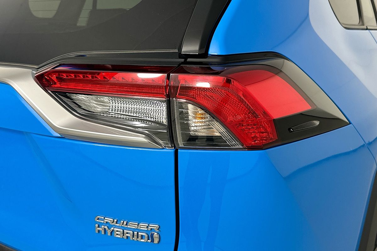 2021 Toyota RAV4 CRUISER (AWD) HYBRID AXAH54R
