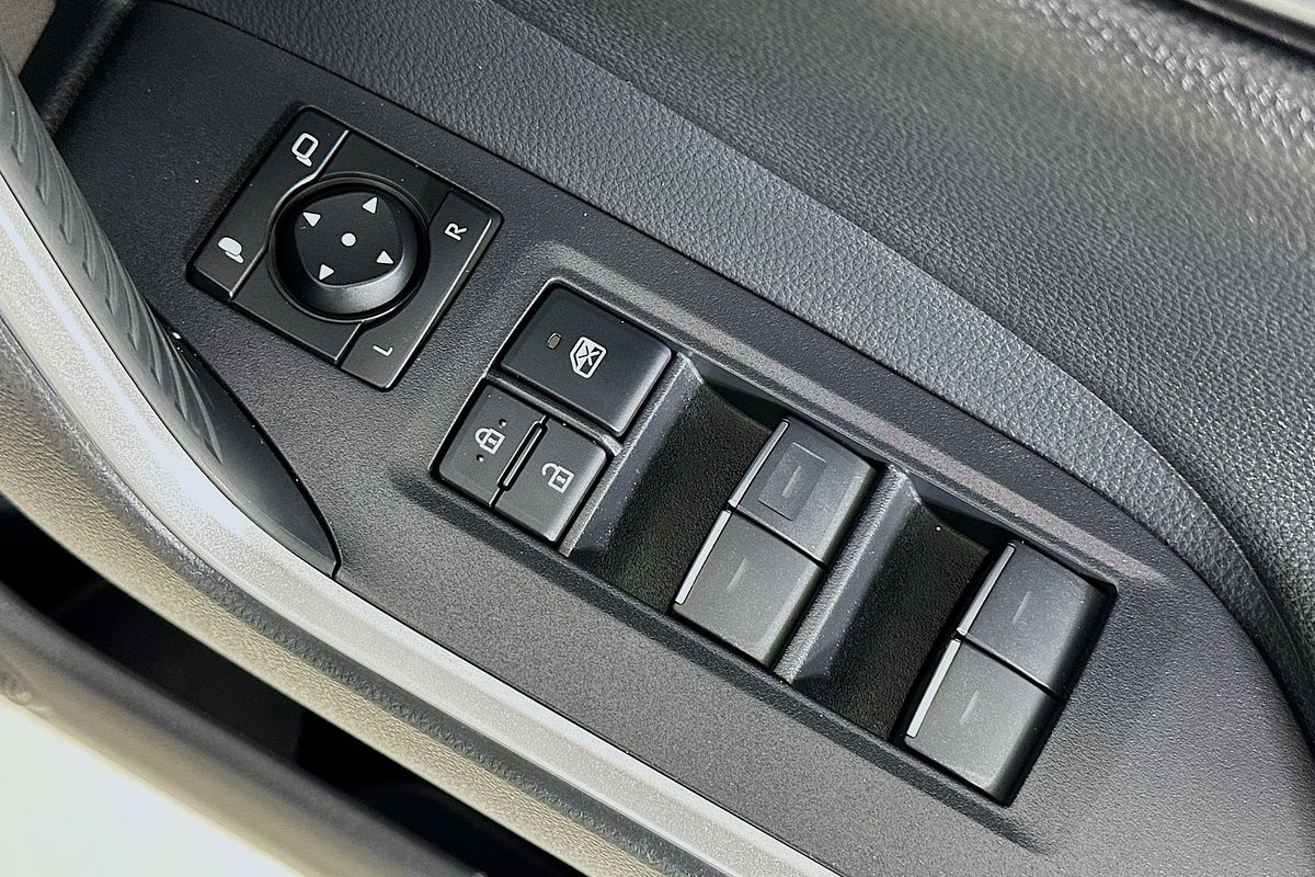 2022 Toyota RAV4 XSE (2WD) HYBRID PREMIUM PAINT AXAH52R
