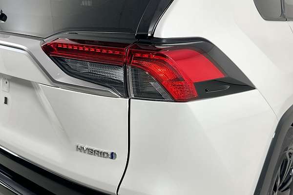 2022 Toyota RAV4 XSE (AWD) HYBRID PREMIUM PAINT AXAH54R