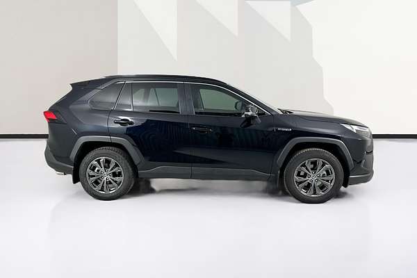 2024 Toyota RAV4 GXL AXAH52R