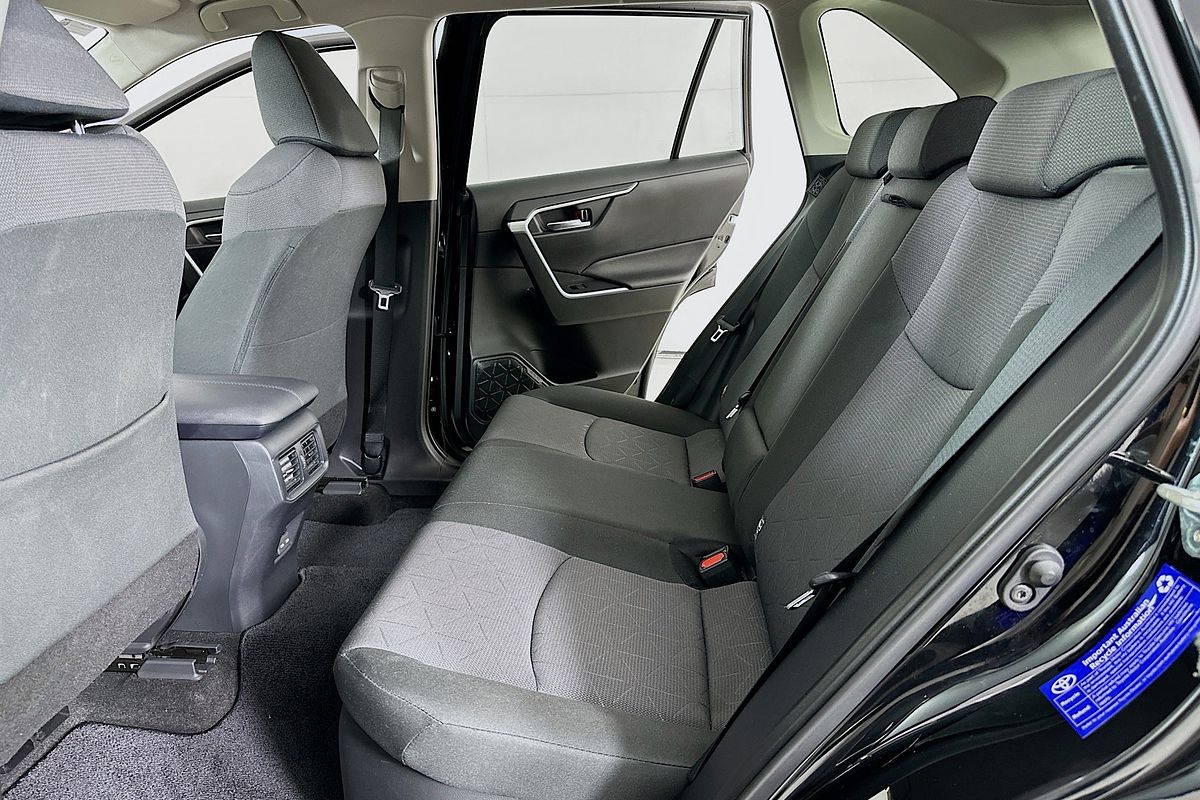 2024 Toyota RAV4 GXL AXAH52R