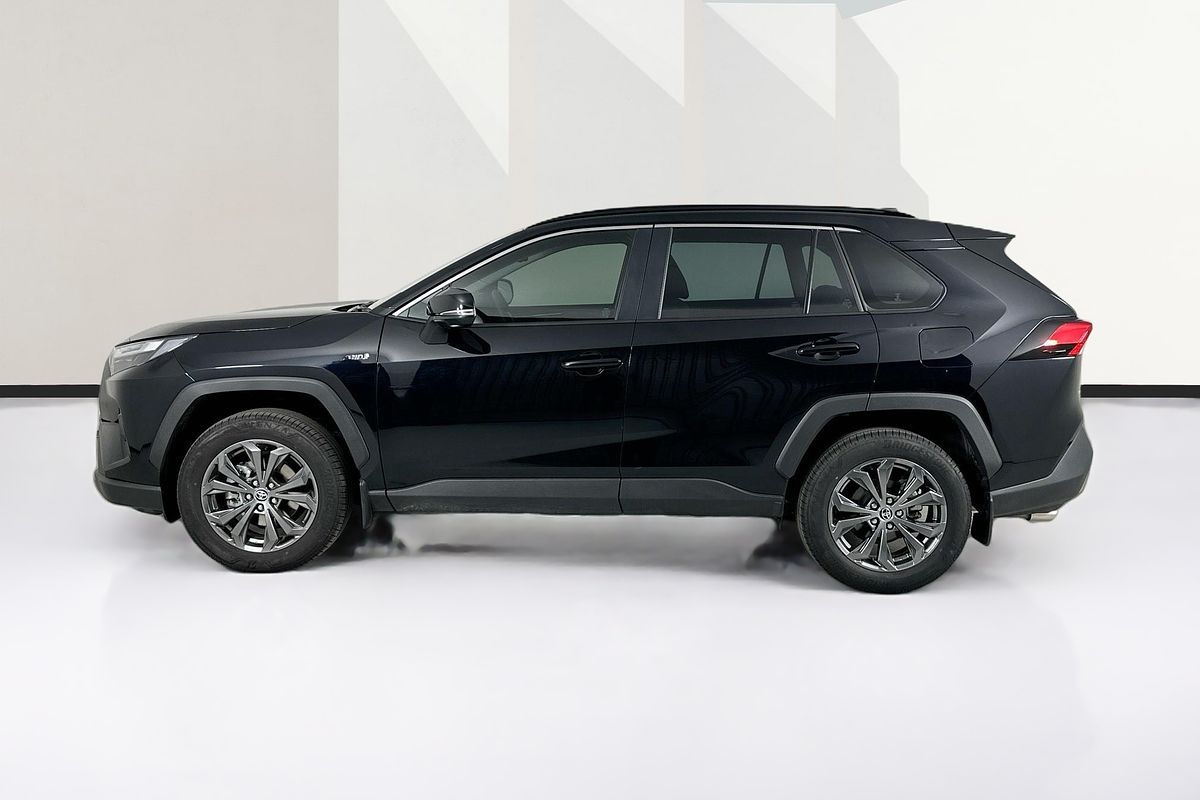 2024 Toyota RAV4 GXL AXAH52R
