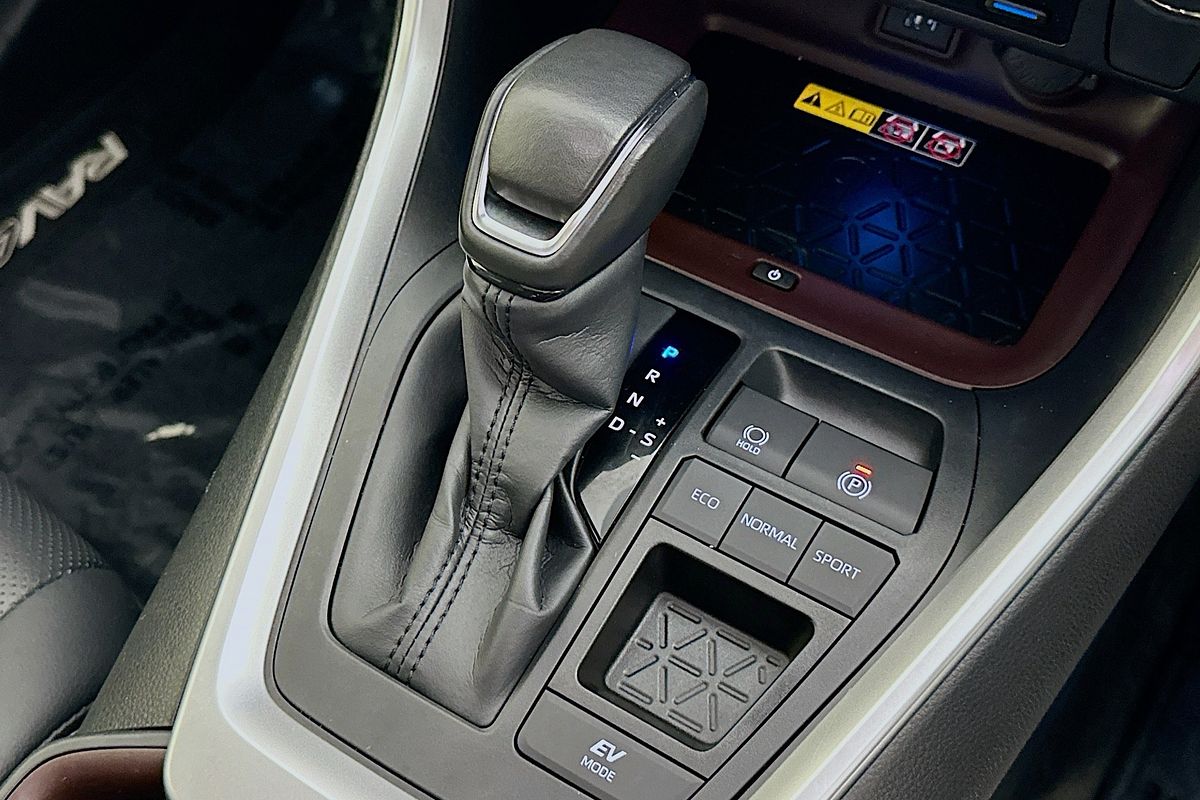 2023 Toyota RAV4 CRUISER (2WD) HYBRID AXAH52R