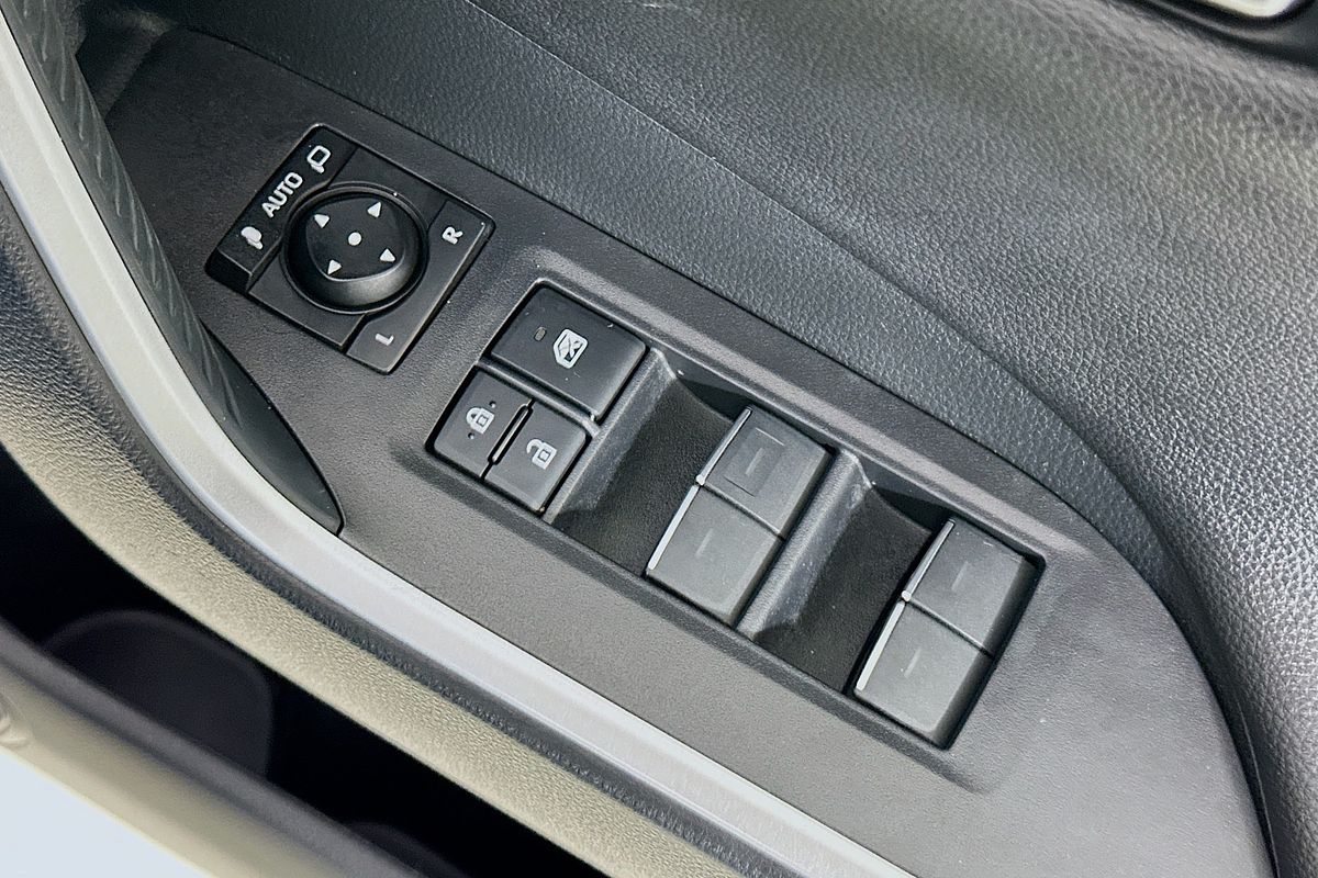 2023 Toyota RAV4 CRUISER (2WD) HYBRID AXAH52R