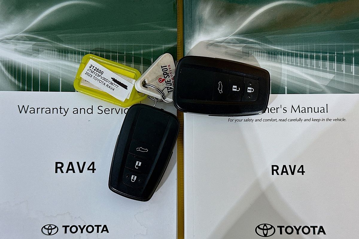 2023 Toyota RAV4 CRUISER (2WD) HYBRID AXAH52R