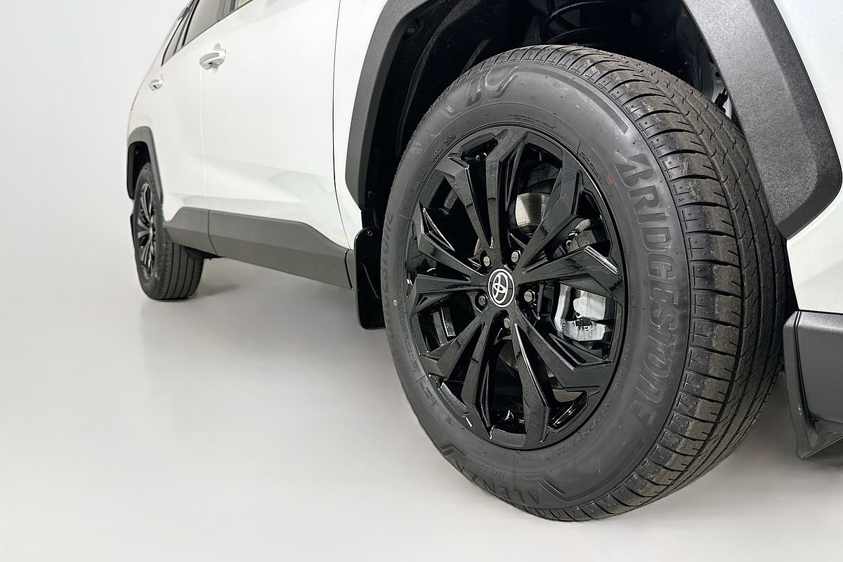 2024 Toyota RAV4 CRUISER (2WD) HYBRID AXAH52R