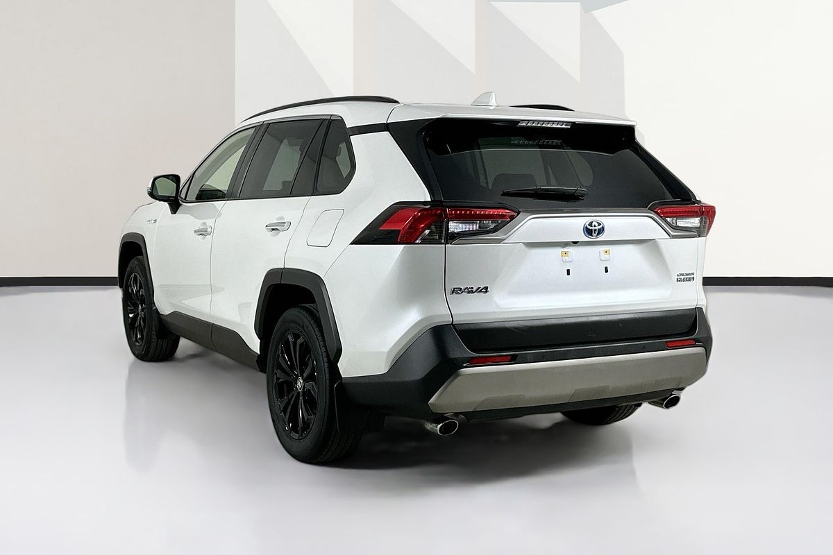 2024 Toyota RAV4 CRUISER (2WD) HYBRID AXAH52R