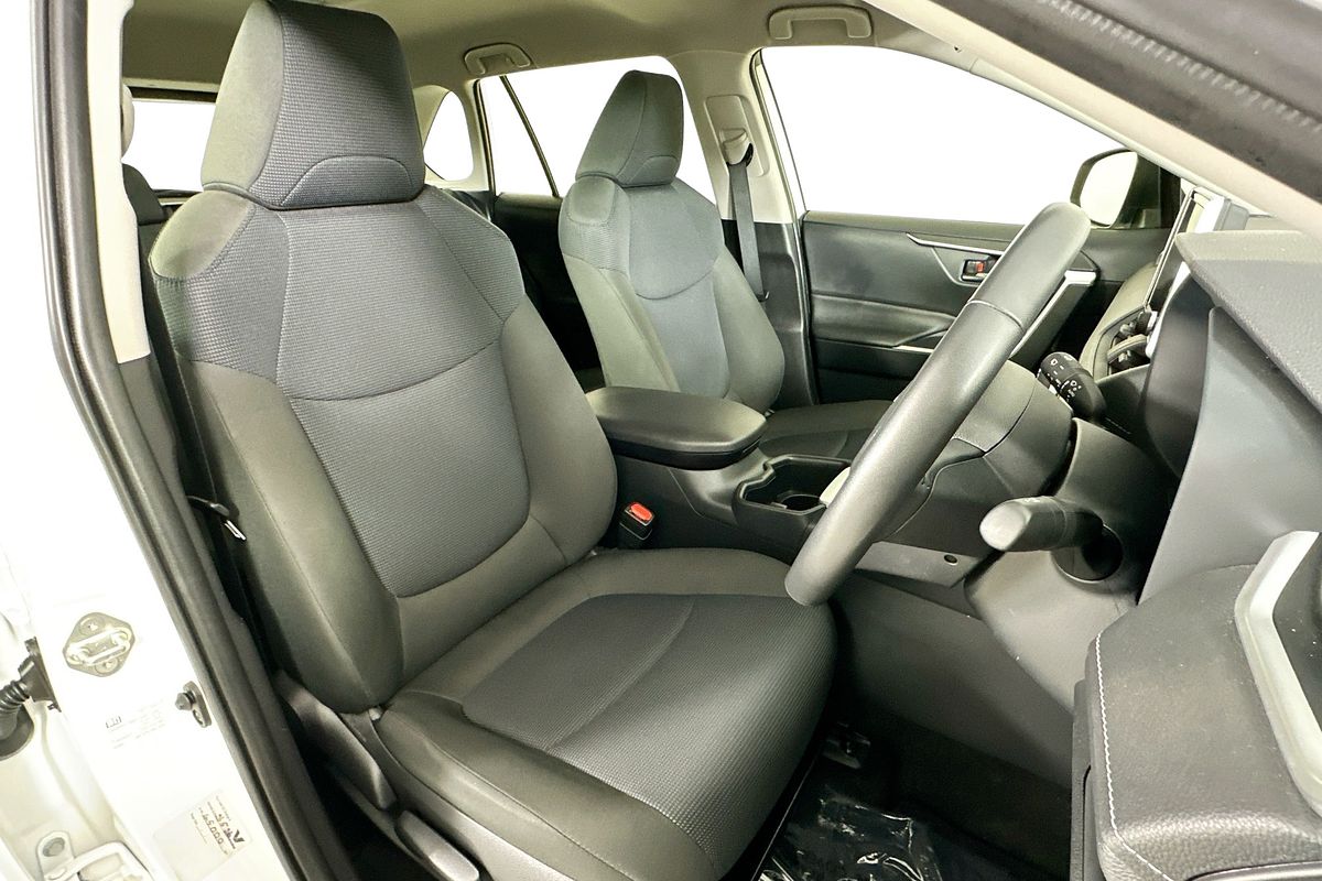 2024 Toyota RAV4 GX (2WD) HYBRID AXAH52R