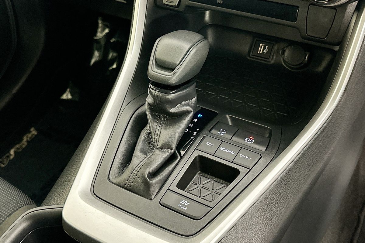 2024 Toyota RAV4 GX (2WD) HYBRID AXAH52R