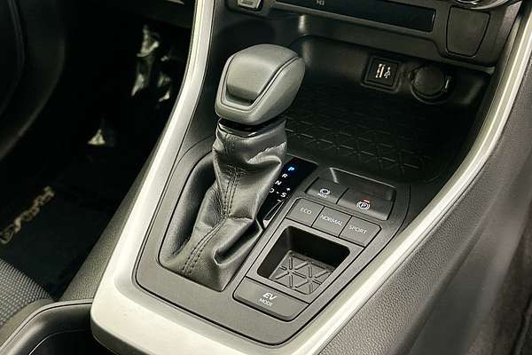 2024 Toyota RAV4 GX (2WD) HYBRID AXAH52R