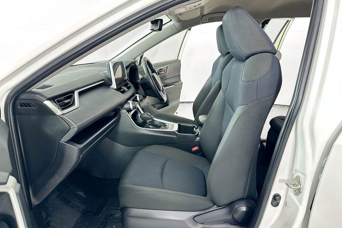 2024 Toyota RAV4 GX (2WD) HYBRID AXAH52R