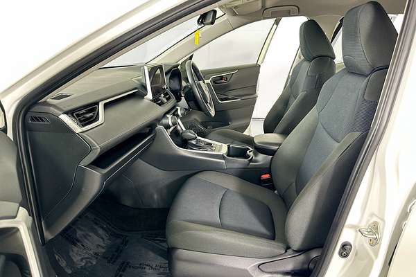 2024 Toyota RAV4 GX (2WD) HYBRID AXAH52R