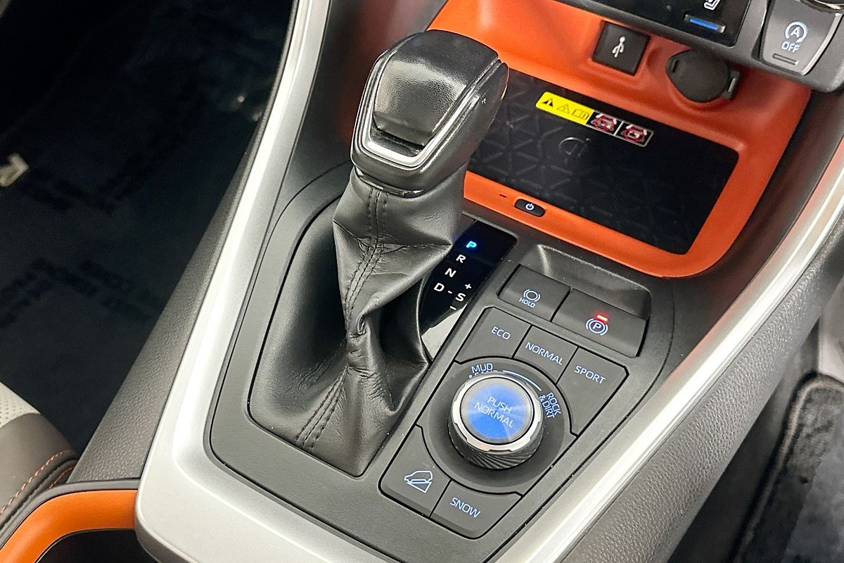 2022 Toyota RAV4 EDGE (AWD) AXAA54R