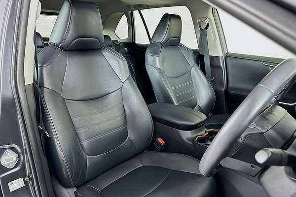 2020 Toyota RAV4 Cruiser MXAA52R