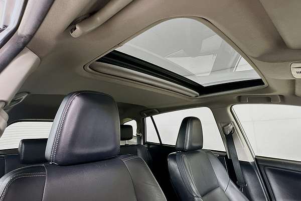 2014 Toyota RAV4 CRUISER (4x4) ASA44R