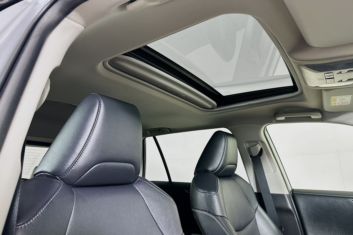 2020 Toyota RAV4 CRUISER (2WD) HYBRID AXAH52R