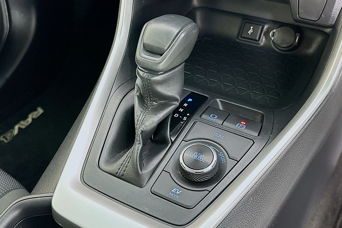 2020 Toyota RAV4 GX (AWD) HYBRID AXAH54R