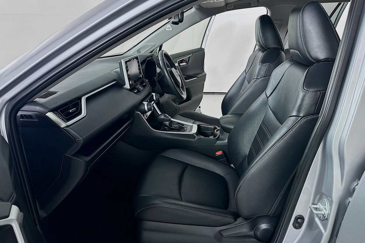 2020 Toyota RAV4 CRUISER (2WD) HYBRID AXAH52R