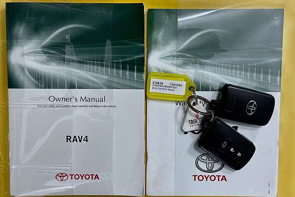 2014 Toyota RAV4 CRUISER (4x4) ASA44R
