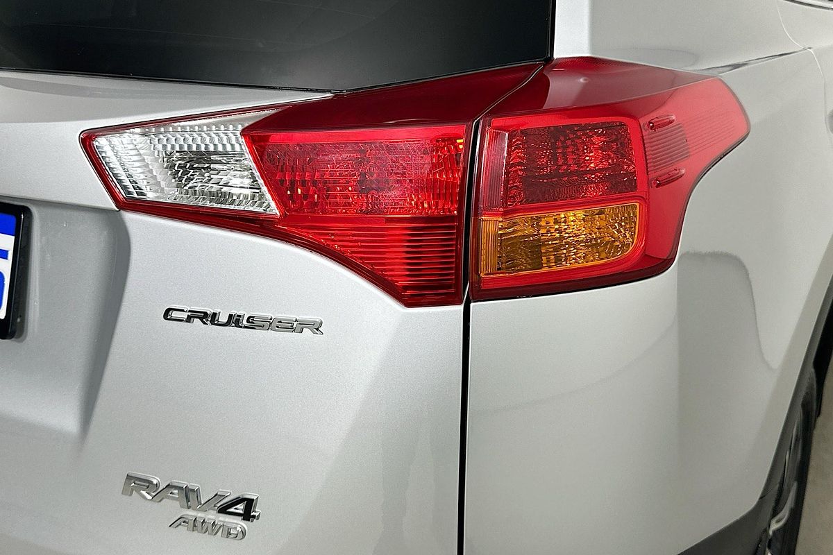 2014 Toyota RAV4 CRUISER (4x4) ASA44R
