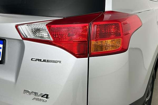 2014 Toyota RAV4 CRUISER (4x4) ASA44R