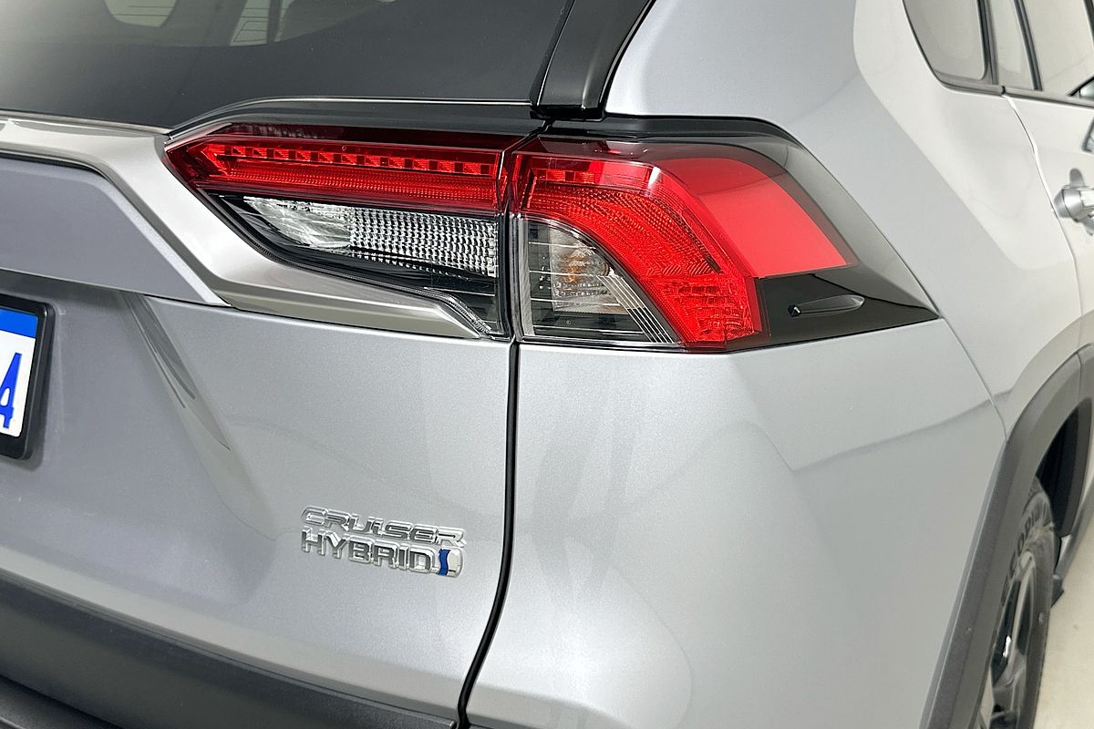 2020 Toyota RAV4 CRUISER (2WD) HYBRID AXAH52R