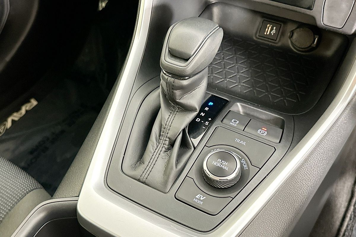 2024 Toyota RAV4 GX (2WD) HYBRID AXAH52R