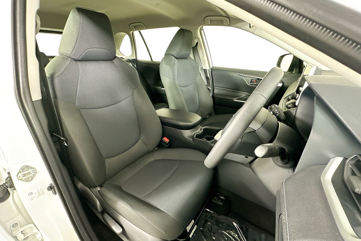 2025 Toyota RAV4 GX (2WD) HYBRID AXAH52R