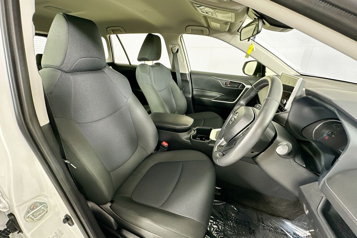 2024 Toyota RAV4 GX (2WD) HYBRID AXAH52R