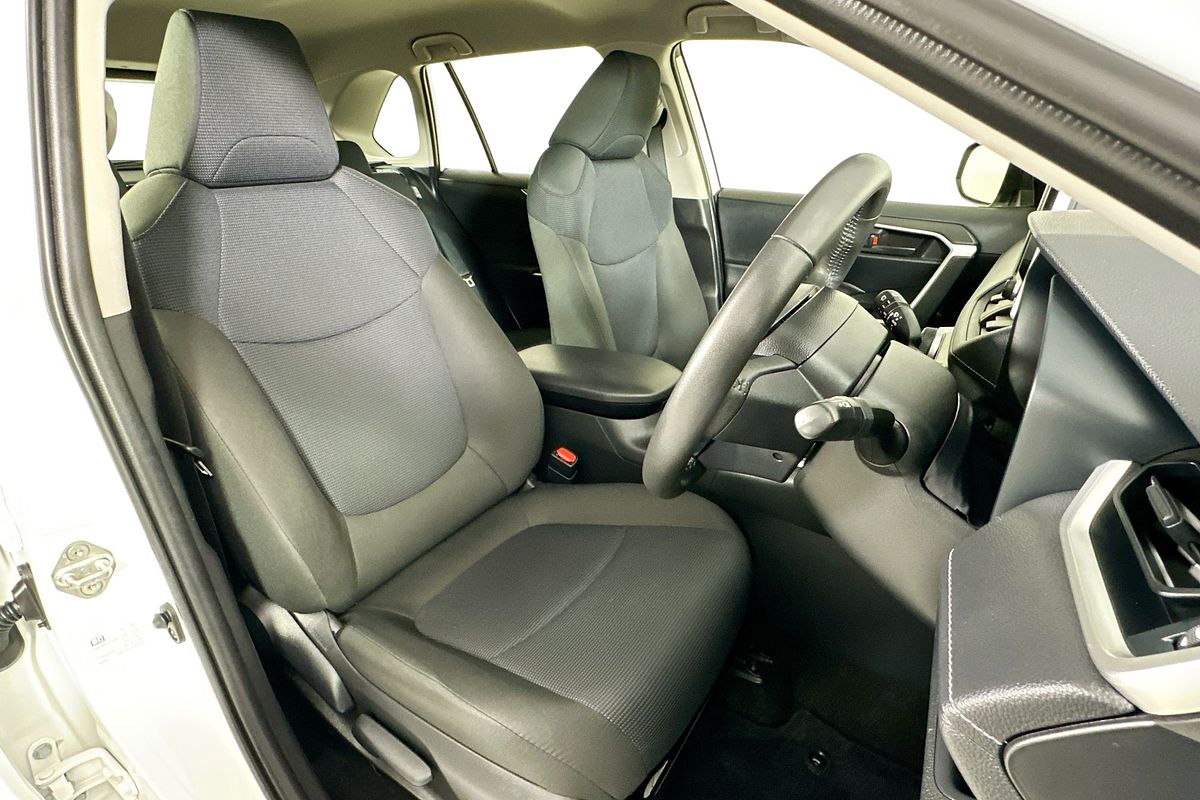 2024 Toyota RAV4 GX (2WD) HYBRID AXAH52R