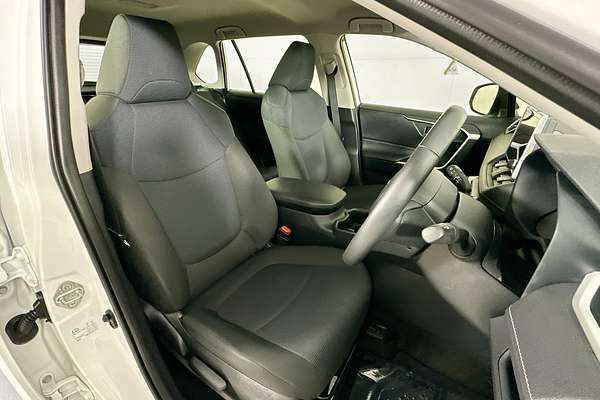 2024 Toyota RAV4 GX (2WD) HYBRID AXAH52R