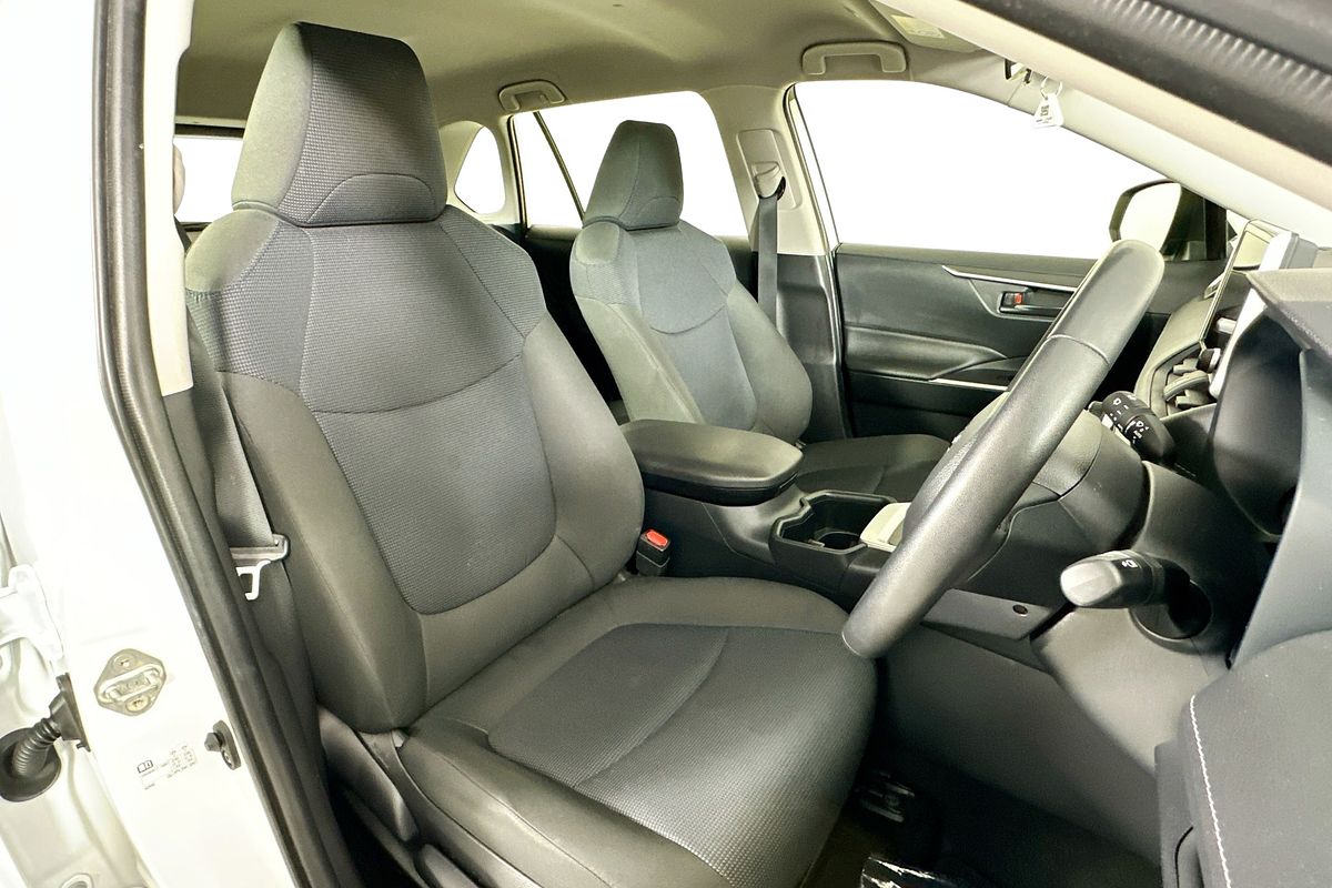 2025 Toyota RAV4 GX (2WD) HYBRID AXAH52R