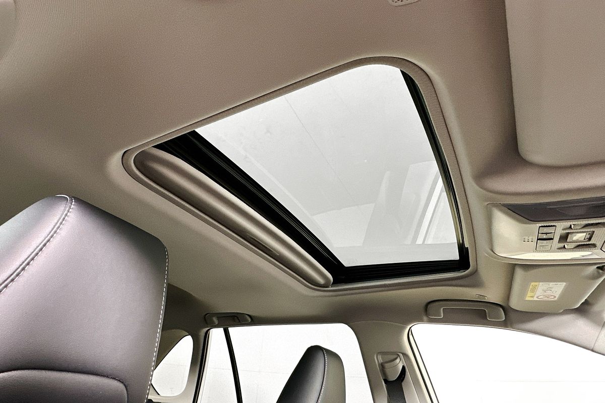 2025 Toyota RAV4 CRUISER (2WD) HYBRID AXAH52R