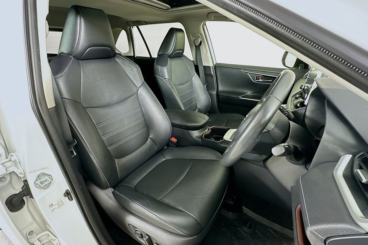 2022 Toyota RAV4 CRUISER (2WD) HYBRID AXAH52R
