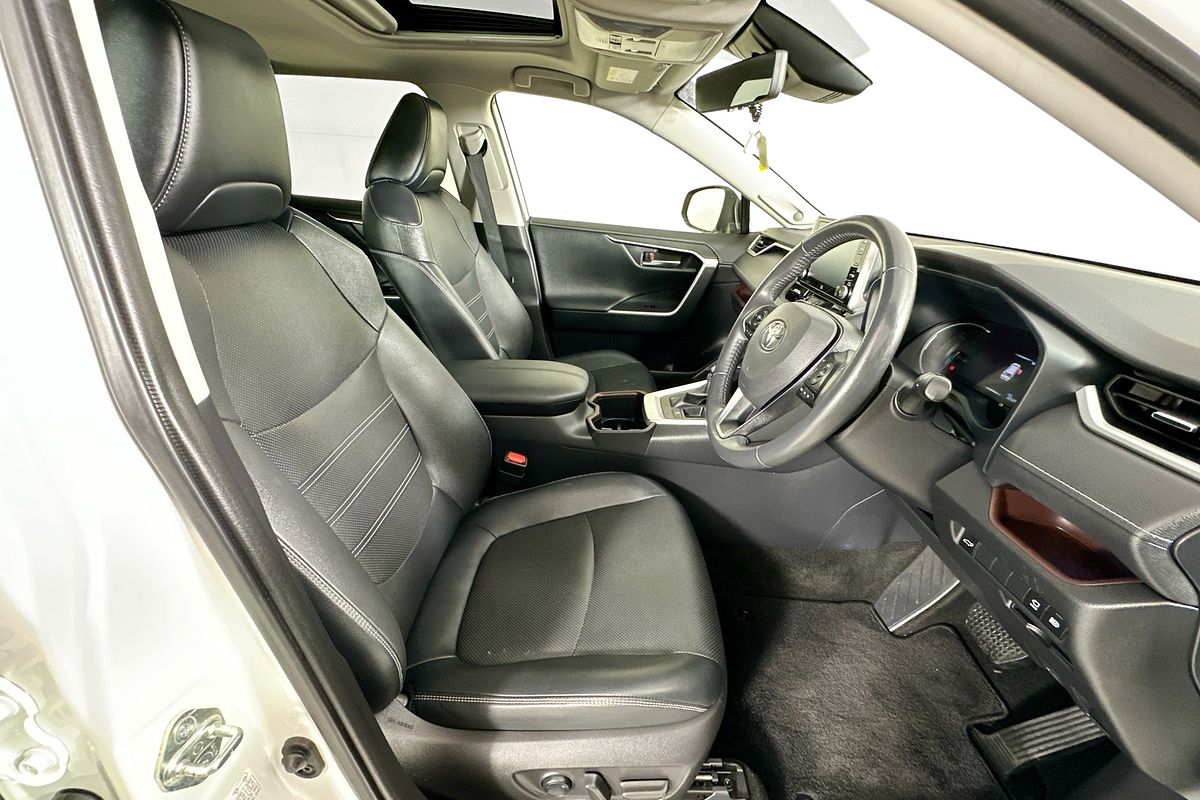 2022 Toyota RAV4 CRUISER (2WD) HYBRID AXAH52R