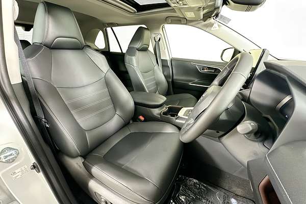 2025 Toyota RAV4 CRUISER (2WD) HYBRID AXAH52R