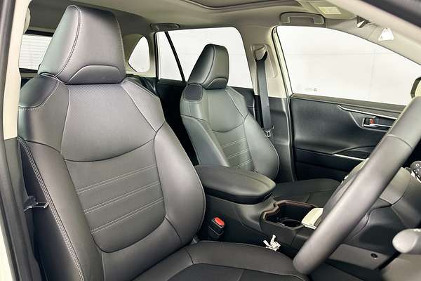 2025 Toyota RAV4 CRUISER (2WD) HYBRID AXAH52R