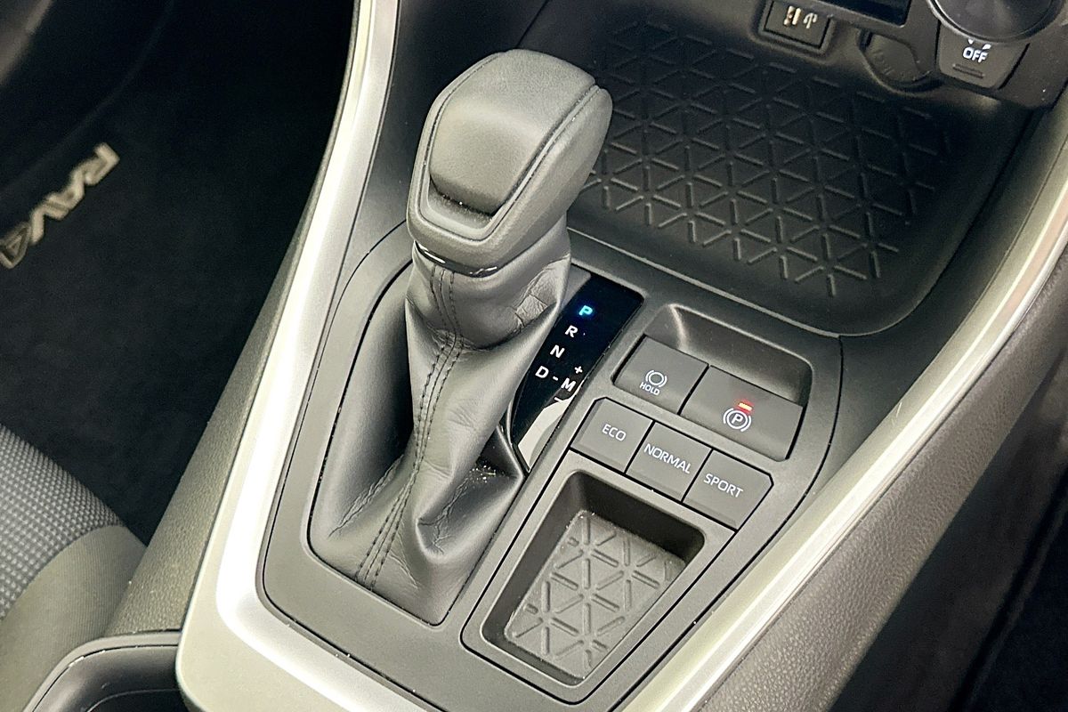 2024 Toyota RAV4 GX (2WD) MXAA52R